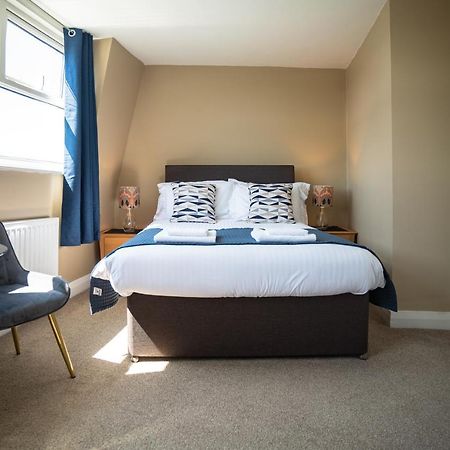Sleepy Puffin Guest House Tenby Eksteriør billede